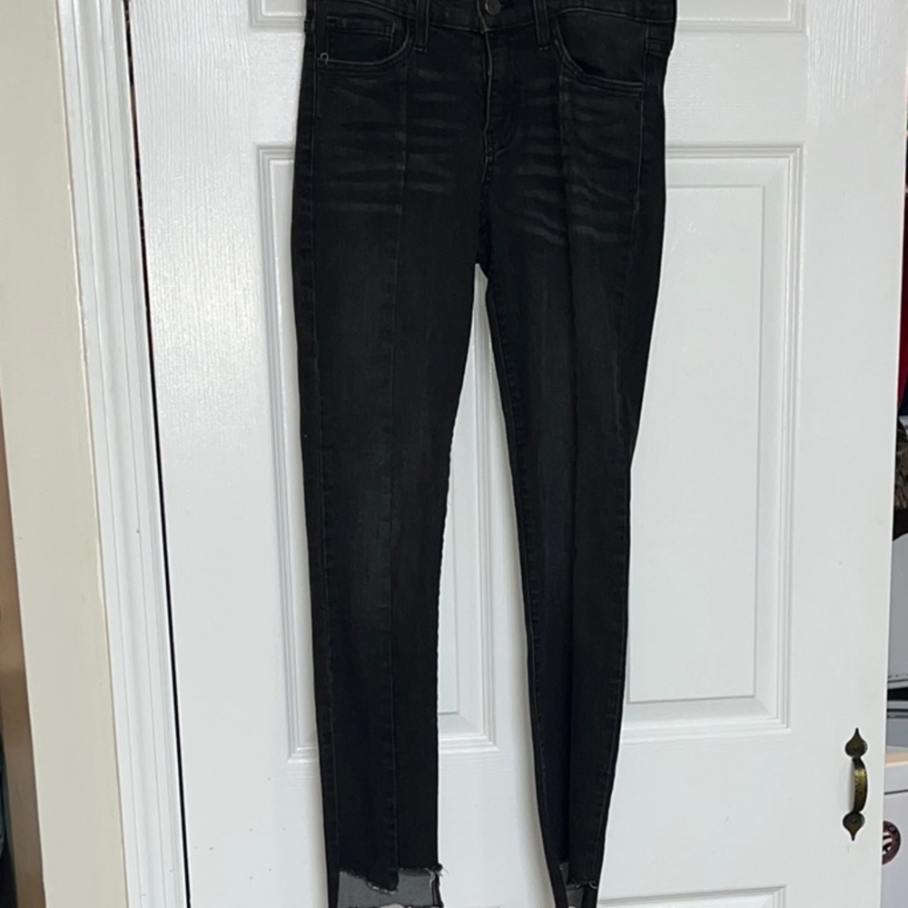 26 Black Distreesed Skinny Jeans